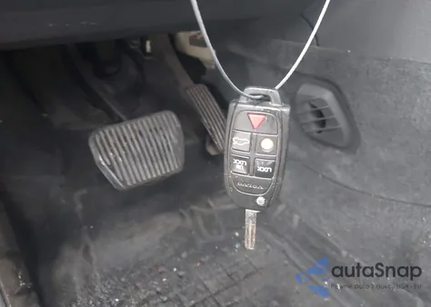 2011 Volvo Xc90 V8 из США, поврежденный, VIN YV4852CT4B1581194